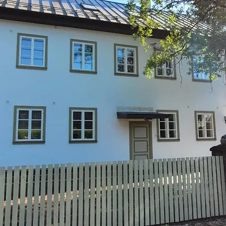 1930s Historic Near Centre Апартаменты Таллин