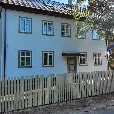 1930s Historic Near Centre Апартаменты